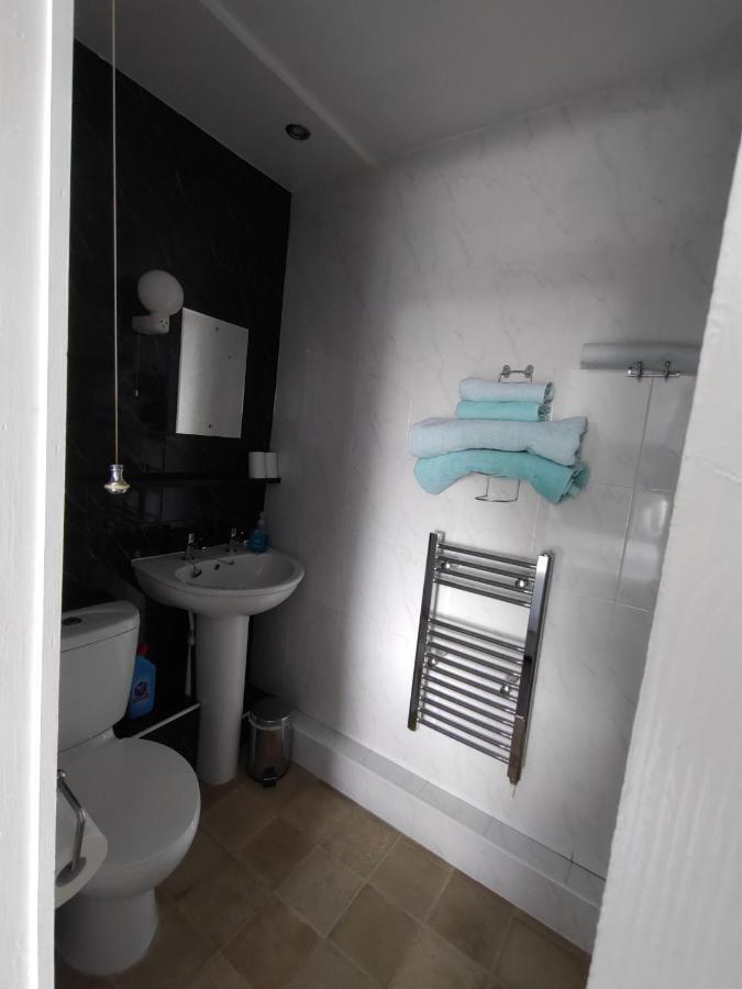 Chyheira Bed and Breakfast Ruan Minor Buitenkant foto