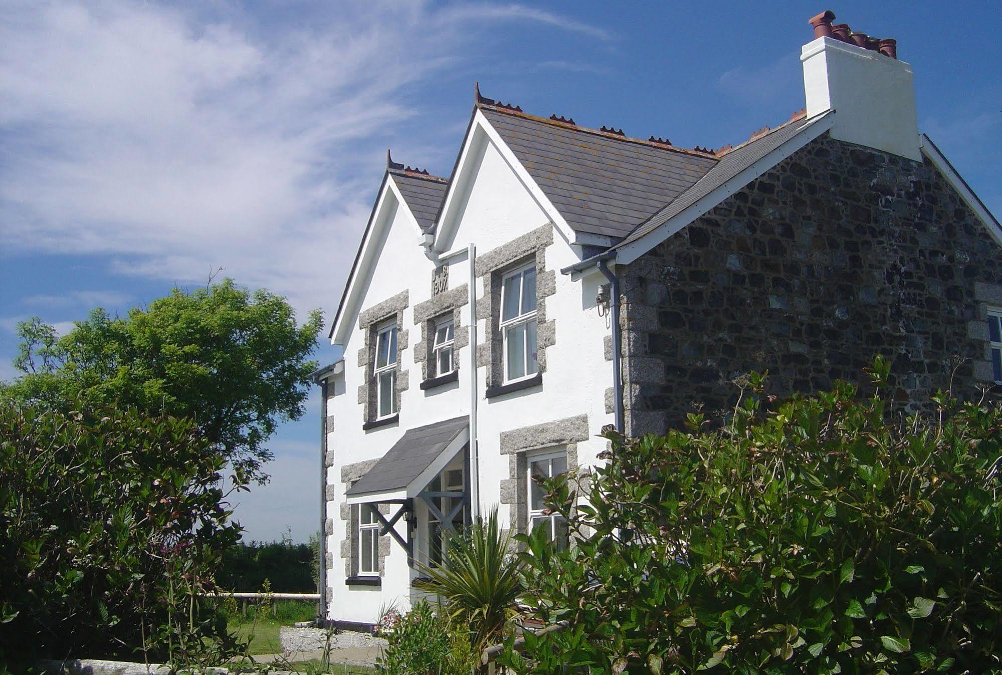Chyheira Bed and Breakfast Ruan Minor Buitenkant foto